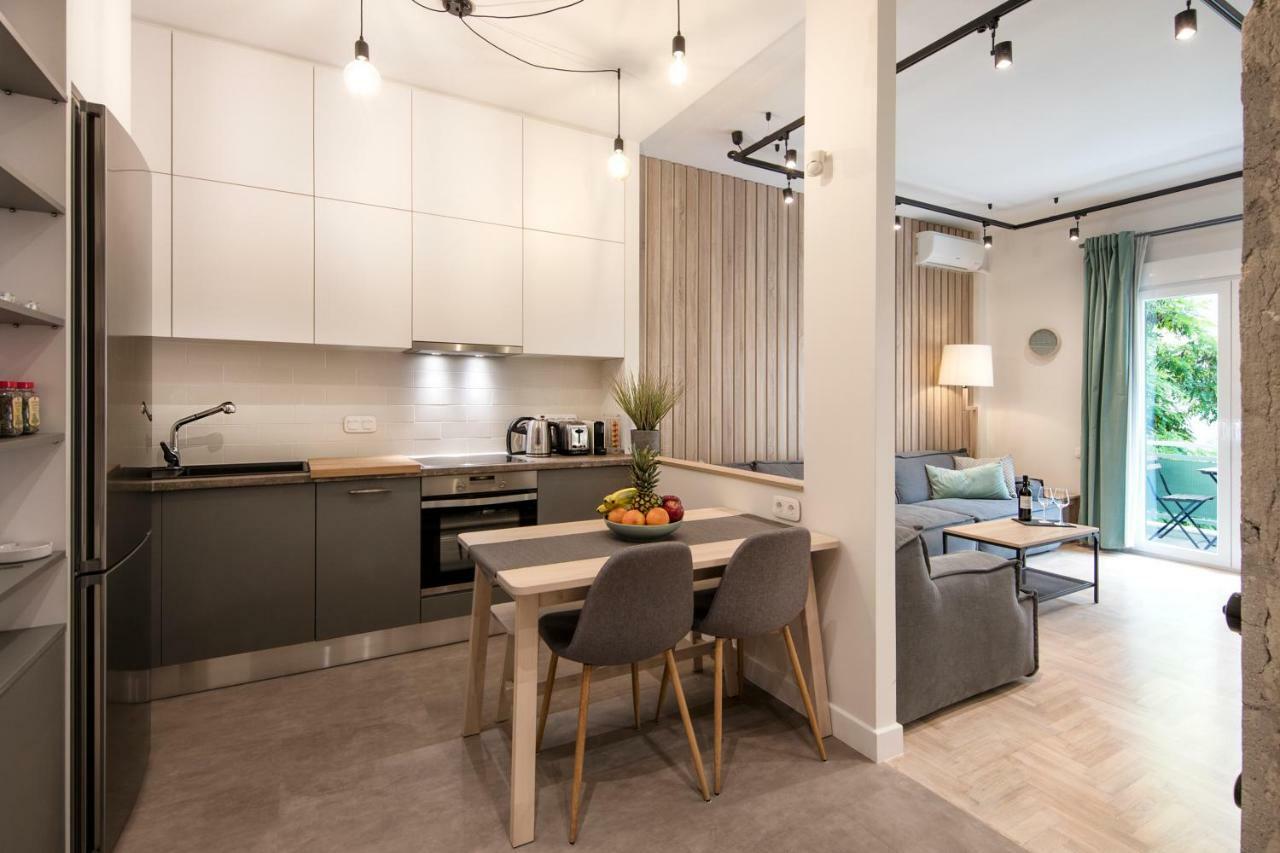 Stunning Αpartment Ιn Τhe Heart Athens. Apartment Exterior photo