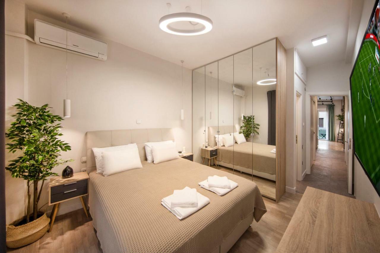 Stunning Αpartment Ιn Τhe Heart Athens. Apartment Exterior photo
