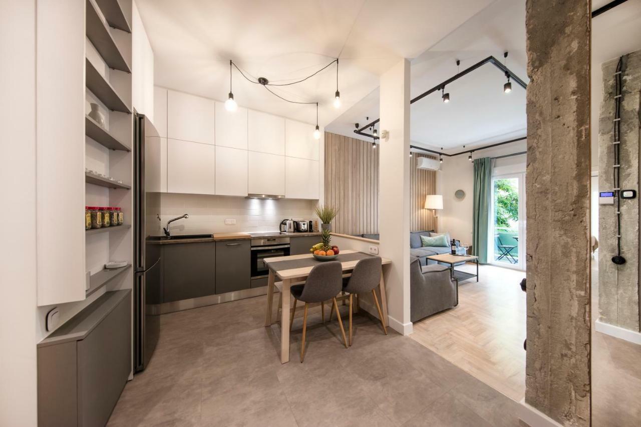 Stunning Αpartment Ιn Τhe Heart Athens. Apartment Exterior photo