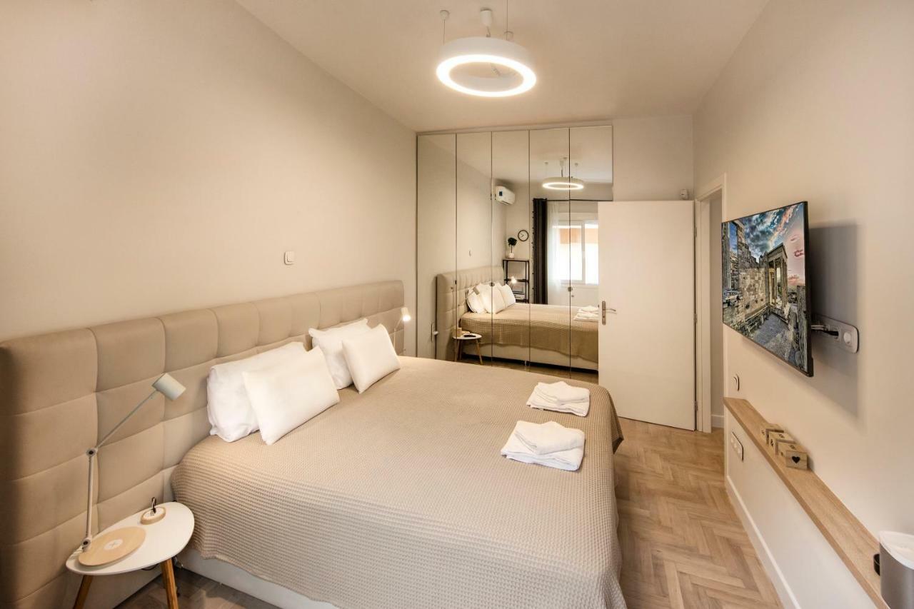 Stunning Αpartment Ιn Τhe Heart Athens. Apartment Exterior photo